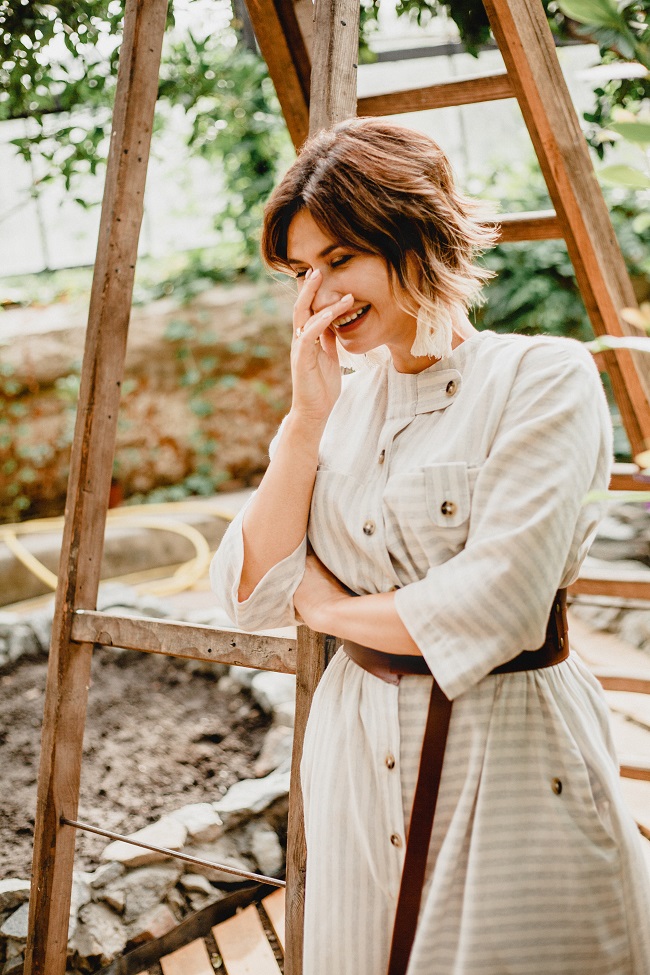 Ведущая &quot;плюсов&quot; покорила красотой в тропической фотосессии